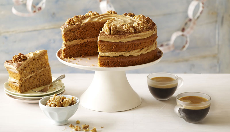[تصویر:  coffee_and_walnut_cake_recipe_hero.jpg]