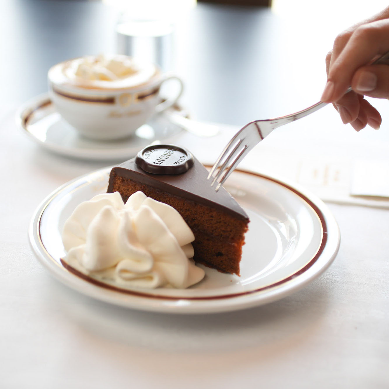 [تصویر:  SacherTorte_Teaser_klein.jpg]