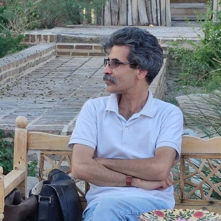 بهمن صباغ زاده