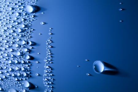 اولین کشش کوانتومی آب Quantum tension of water